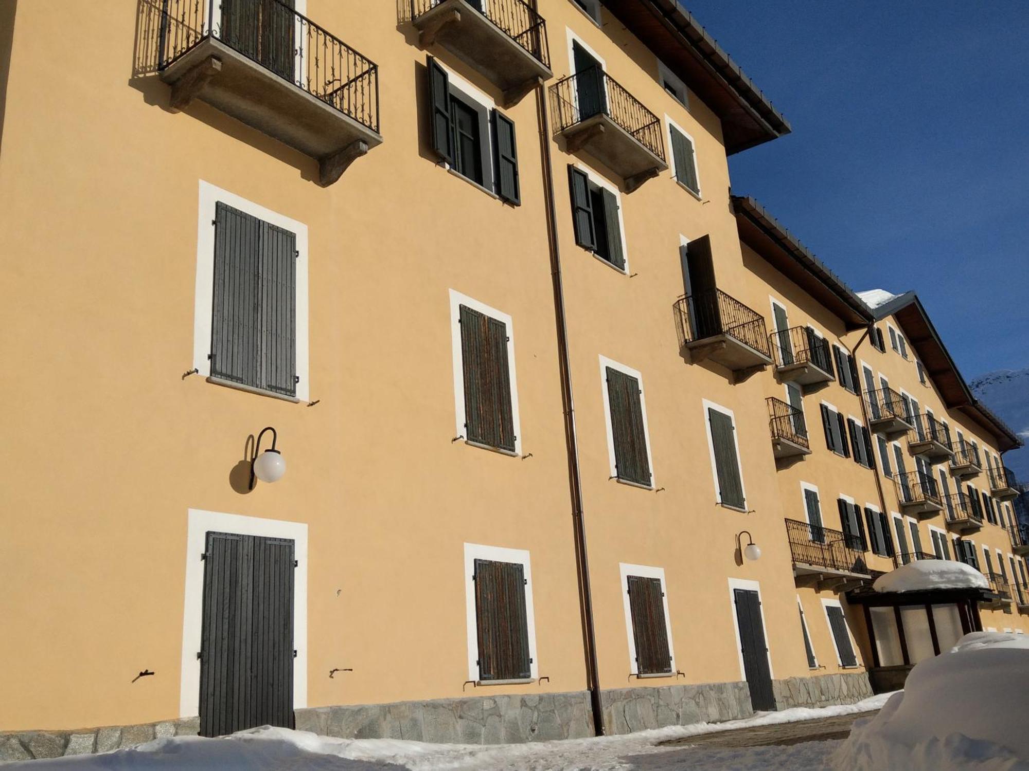 Le Cherillon Apartment Breuil-Cervinia Exterior photo